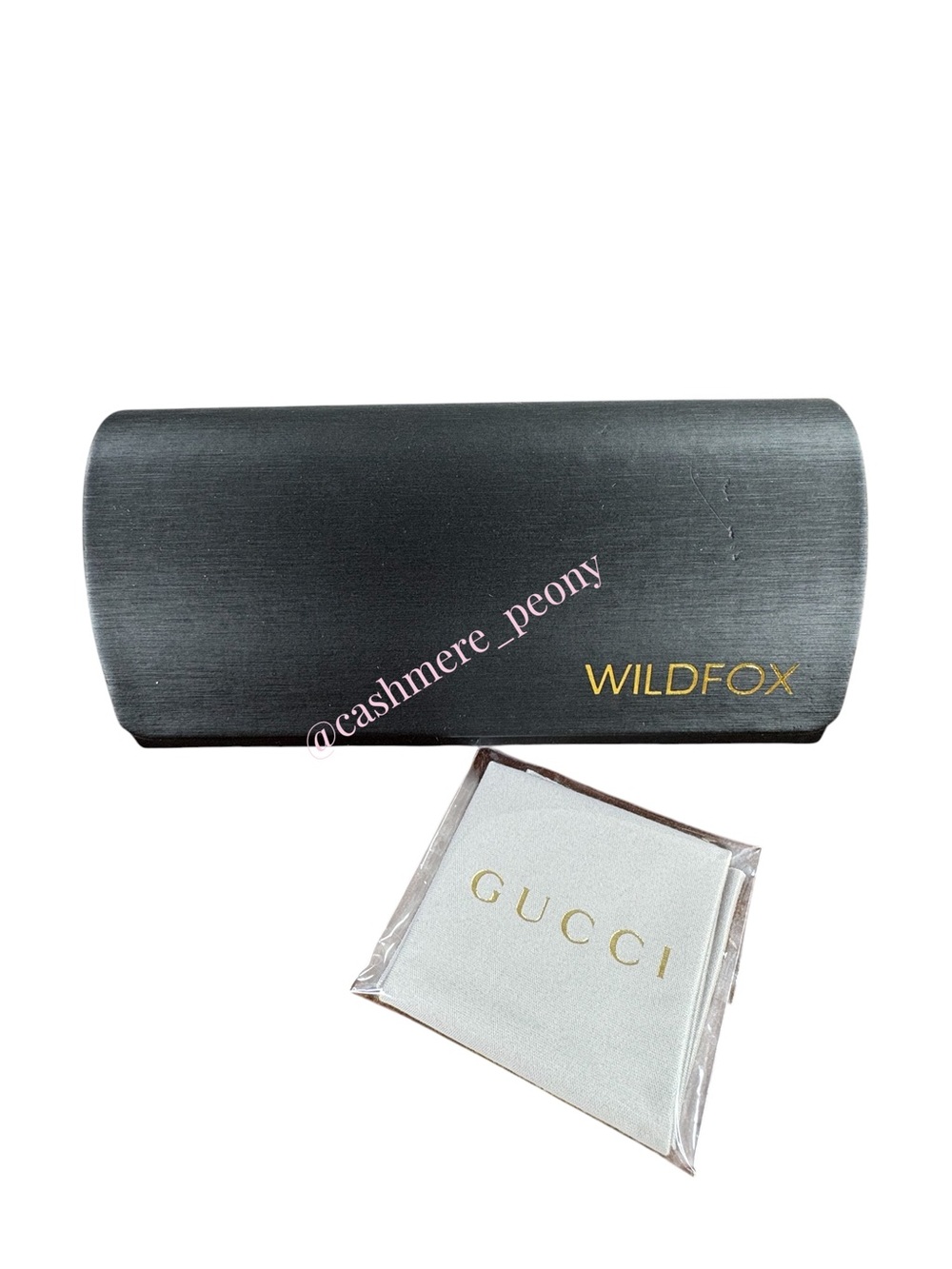 Wildfox Black Eyeglasses Sunglasses Case with Cleaning Cloth